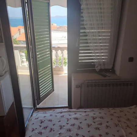 Romansa Maison d'hôtes 2*